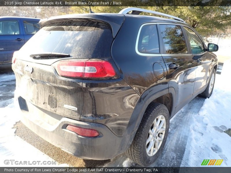 Brilliant Black Crystal Pearl / Black 2016 Jeep Cherokee Latitude 4x4