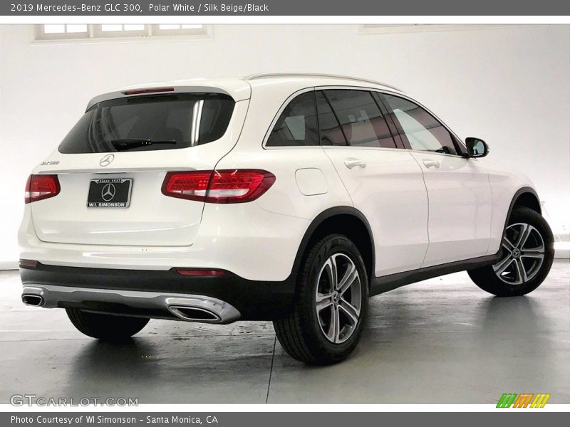 Polar White / Silk Beige/Black 2019 Mercedes-Benz GLC 300