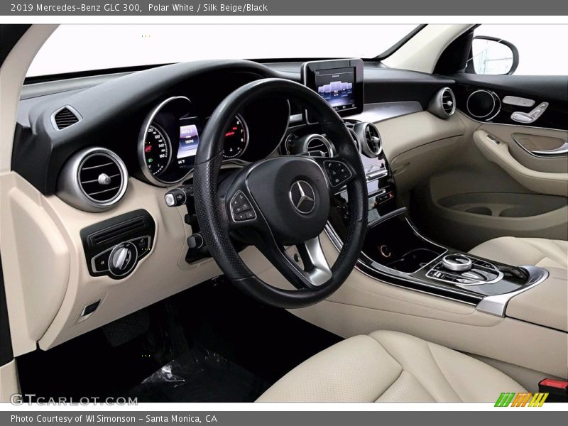 Polar White / Silk Beige/Black 2019 Mercedes-Benz GLC 300