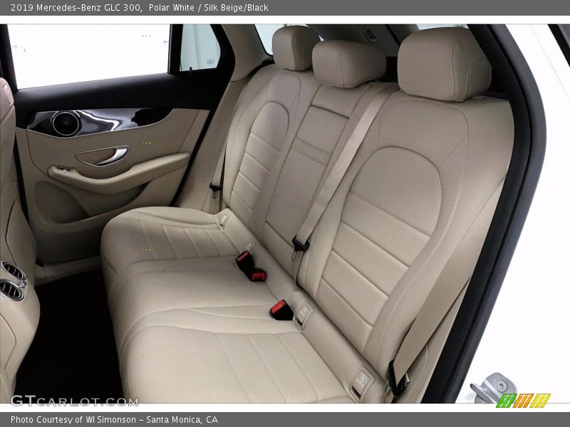 Polar White / Silk Beige/Black 2019 Mercedes-Benz GLC 300