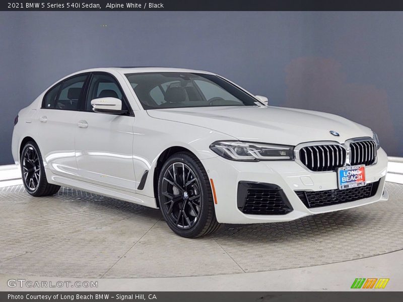 Alpine White / Black 2021 BMW 5 Series 540i Sedan