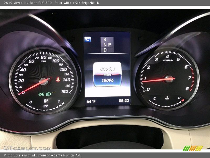 Polar White / Silk Beige/Black 2019 Mercedes-Benz GLC 300
