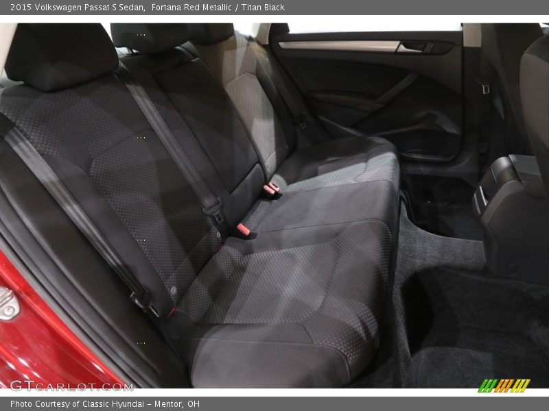 Fortana Red Metallic / Titan Black 2015 Volkswagen Passat S Sedan
