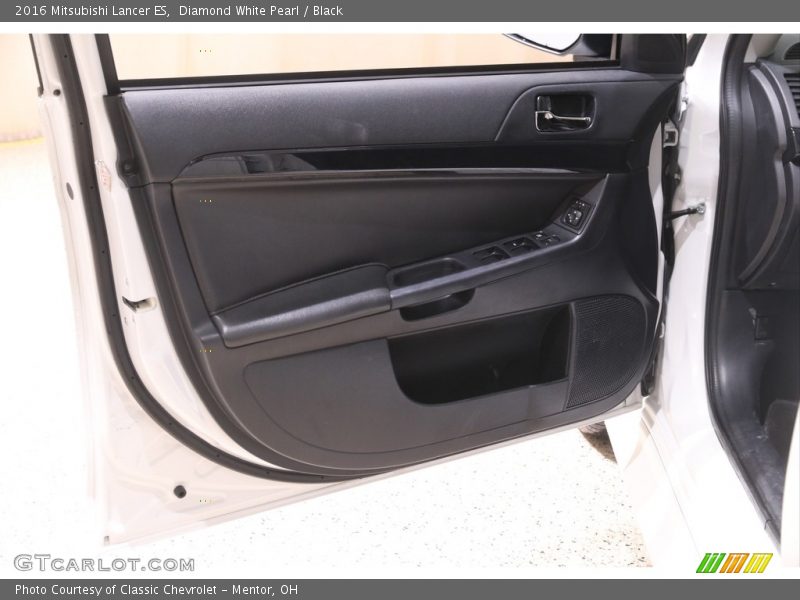 Door Panel of 2016 Lancer ES