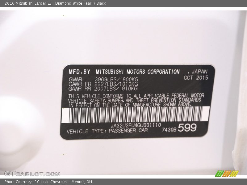 Diamond White Pearl / Black 2016 Mitsubishi Lancer ES
