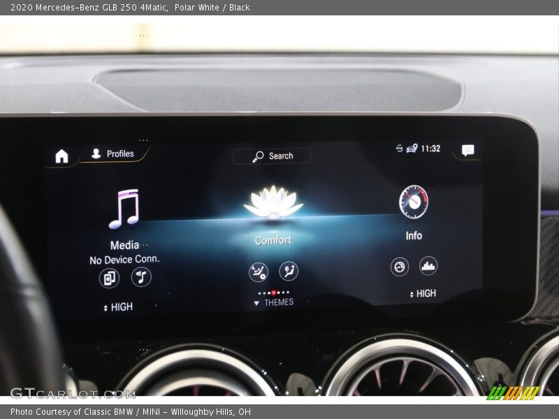 Polar White / Black 2020 Mercedes-Benz GLB 250 4Matic