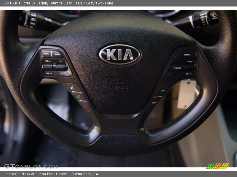 Aurora Black Pearl / Gray Two-Tone 2016 Kia Forte LX Sedan