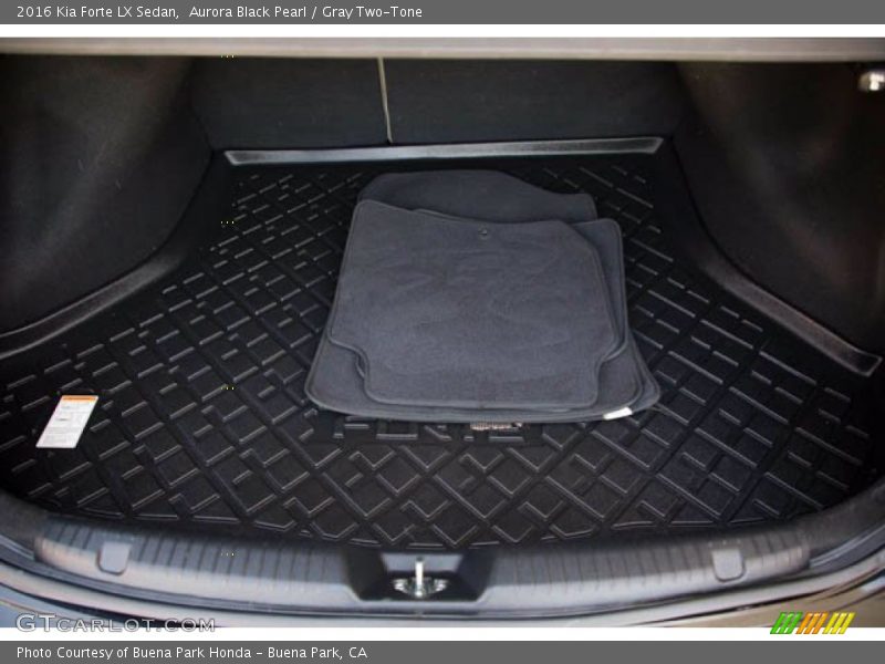 Aurora Black Pearl / Gray Two-Tone 2016 Kia Forte LX Sedan