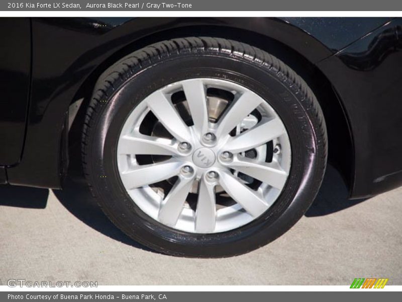  2016 Forte LX Sedan Wheel