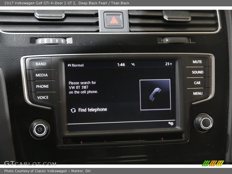 Deep Black Pearl / Titan Black 2017 Volkswagen Golf GTI 4-Door 2.0T S