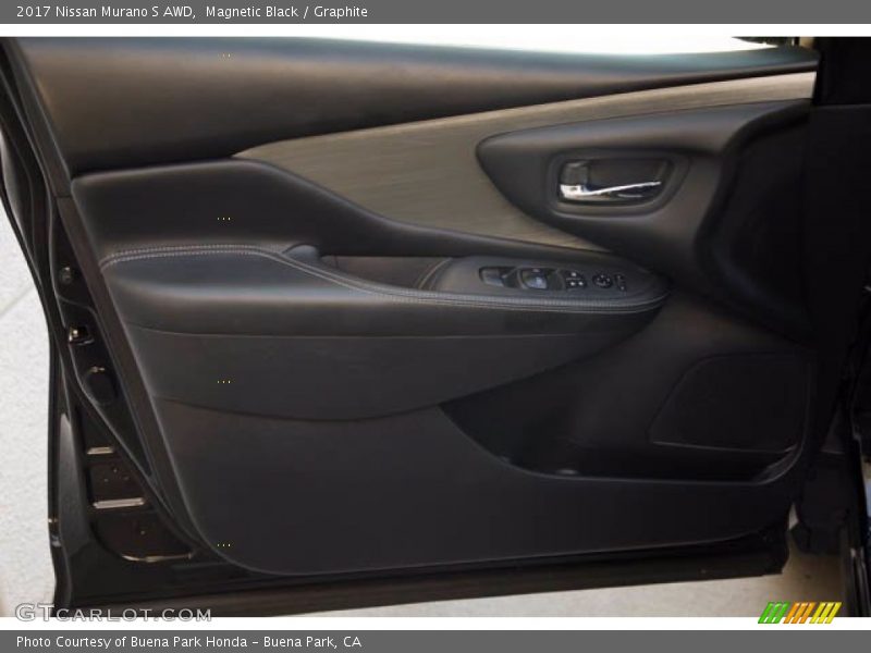 Magnetic Black / Graphite 2017 Nissan Murano S AWD