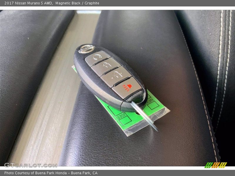 Magnetic Black / Graphite 2017 Nissan Murano S AWD