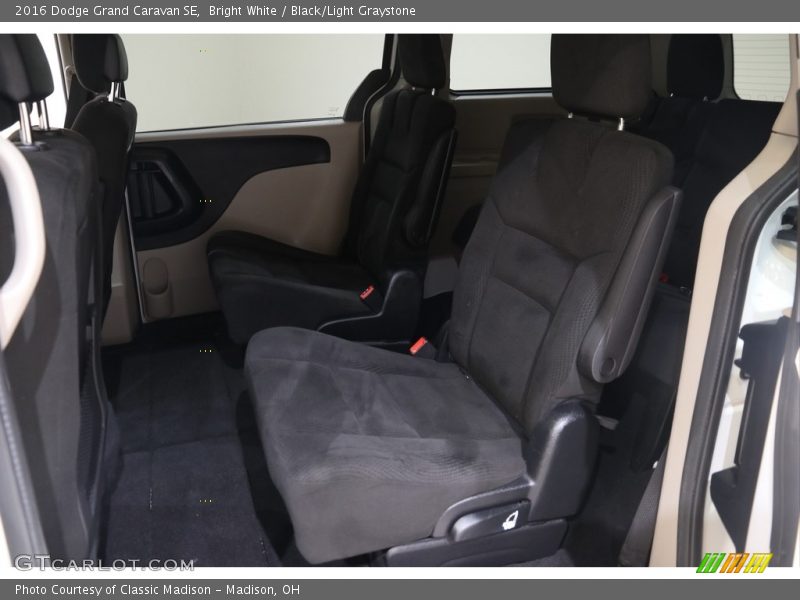 Bright White / Black/Light Graystone 2016 Dodge Grand Caravan SE