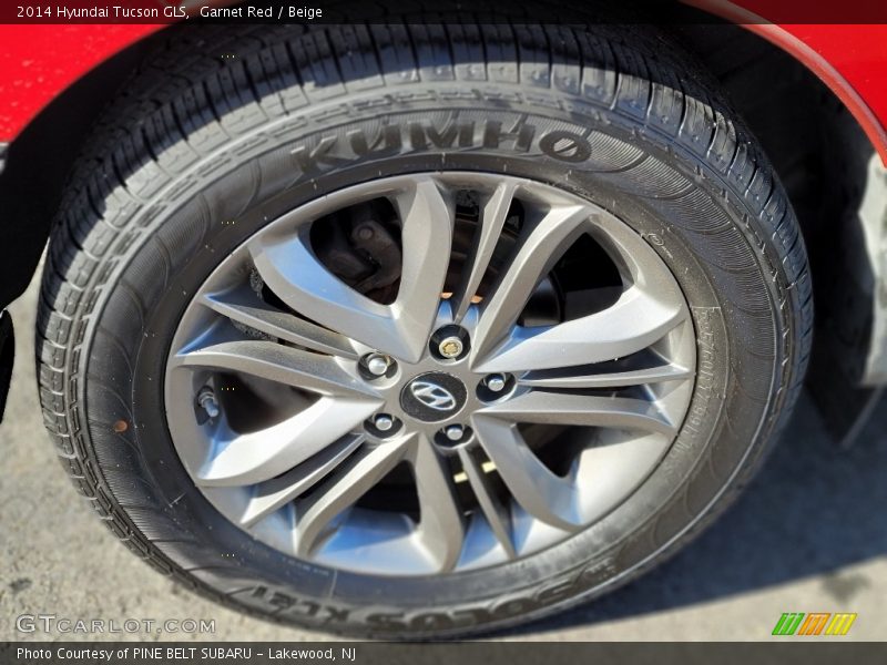 Garnet Red / Beige 2014 Hyundai Tucson GLS