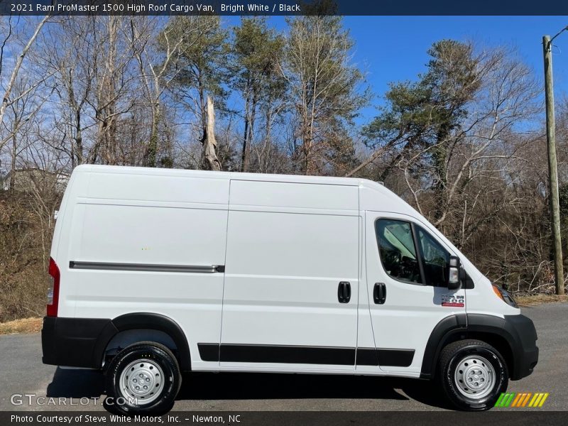 Bright White / Black 2021 Ram ProMaster 1500 High Roof Cargo Van