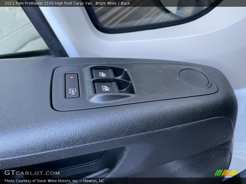 Bright White / Black 2021 Ram ProMaster 1500 High Roof Cargo Van