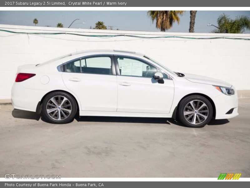 Crystal White Pearl / Warm Ivory 2017 Subaru Legacy 2.5i Limited