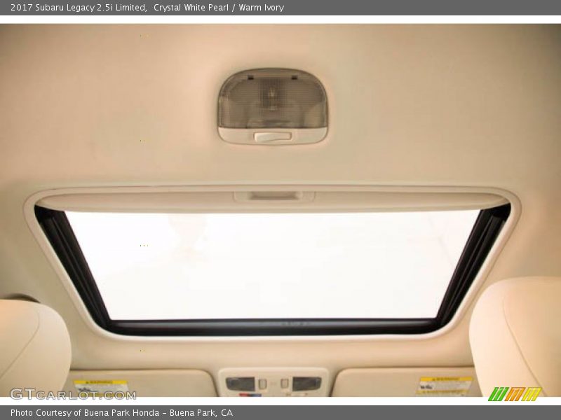 Crystal White Pearl / Warm Ivory 2017 Subaru Legacy 2.5i Limited