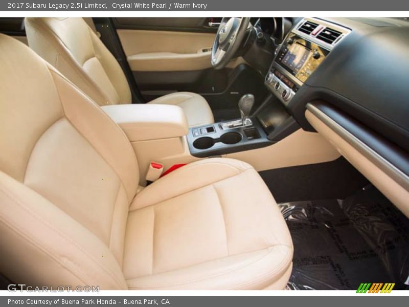 Crystal White Pearl / Warm Ivory 2017 Subaru Legacy 2.5i Limited