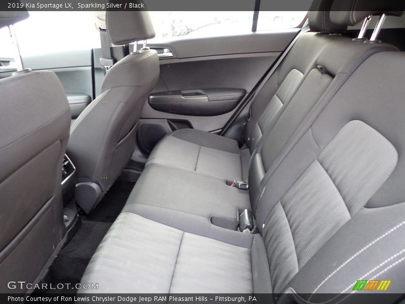Sparkling Silver / Black 2019 Kia Sportage LX