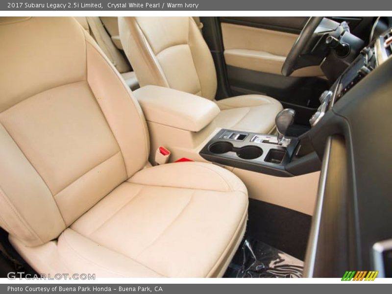 Crystal White Pearl / Warm Ivory 2017 Subaru Legacy 2.5i Limited