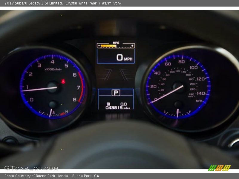 Crystal White Pearl / Warm Ivory 2017 Subaru Legacy 2.5i Limited