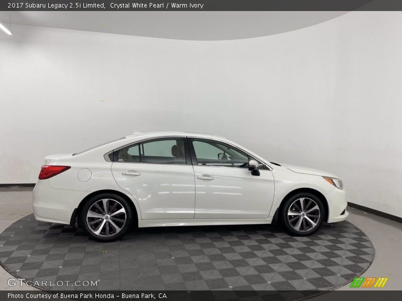 Crystal White Pearl / Warm Ivory 2017 Subaru Legacy 2.5i Limited