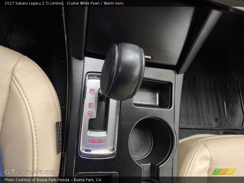 Crystal White Pearl / Warm Ivory 2017 Subaru Legacy 2.5i Limited