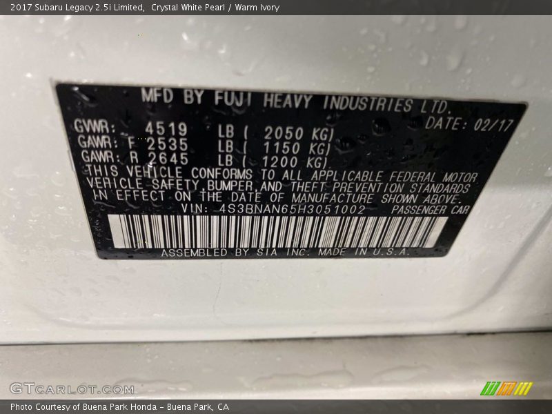 Crystal White Pearl / Warm Ivory 2017 Subaru Legacy 2.5i Limited