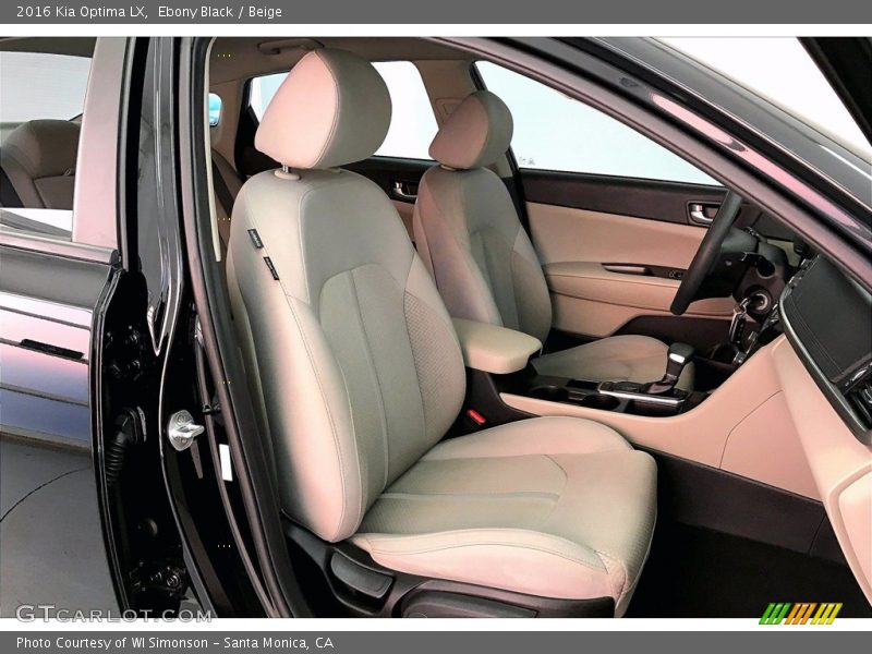 Front Seat of 2016 Optima LX