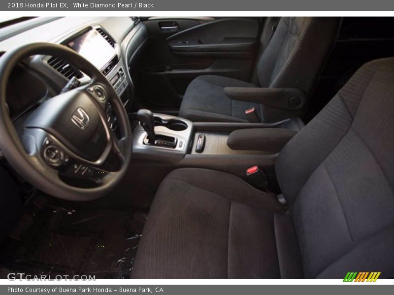 White Diamond Pearl / Black 2018 Honda Pilot EX