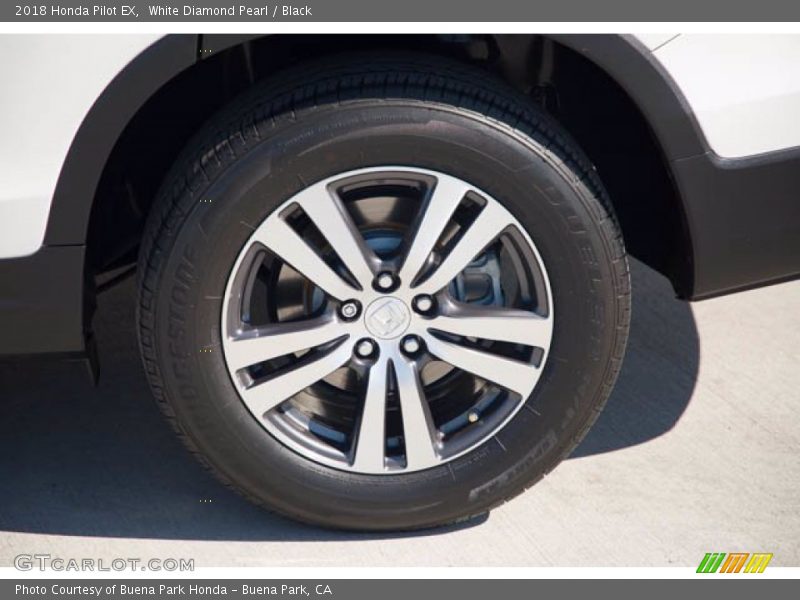 White Diamond Pearl / Black 2018 Honda Pilot EX