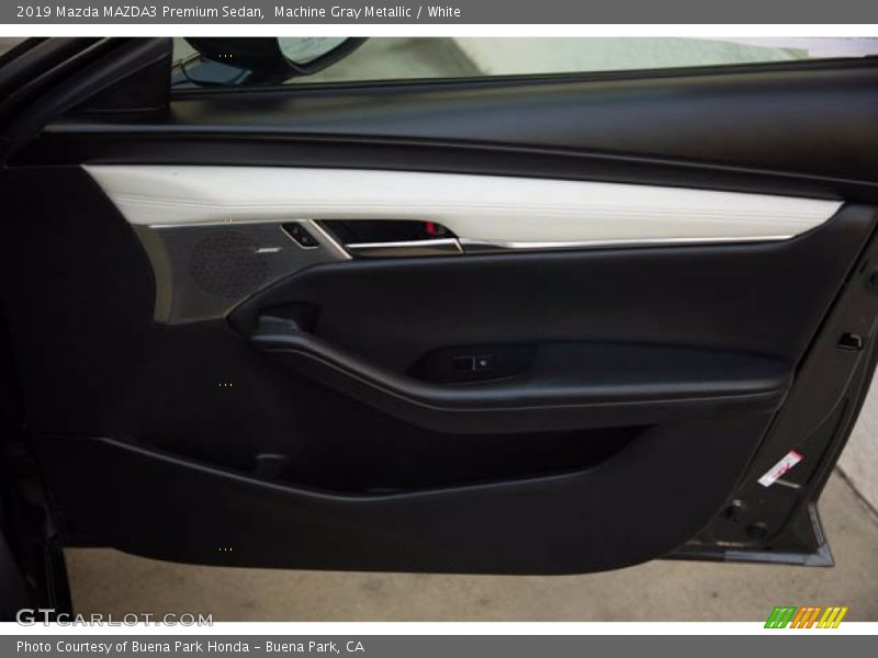 Machine Gray Metallic / White 2019 Mazda MAZDA3 Premium Sedan