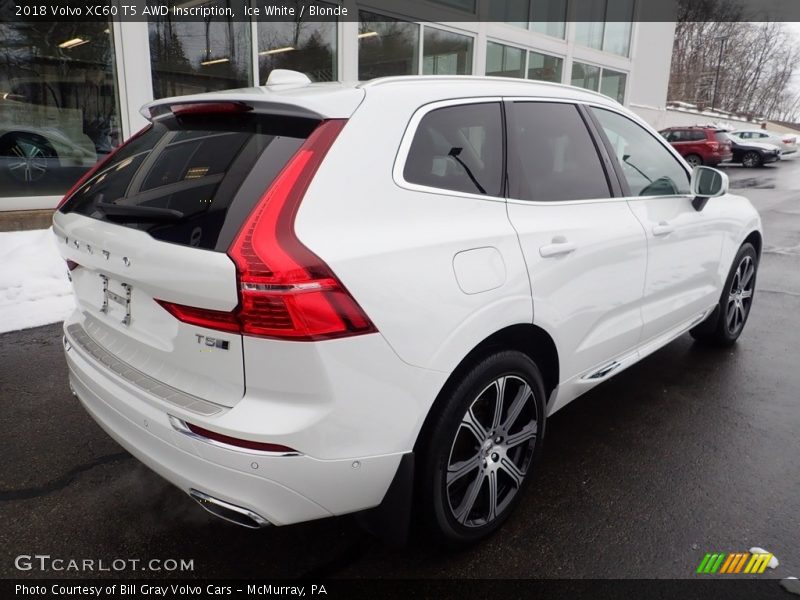 Ice White / Blonde 2018 Volvo XC60 T5 AWD Inscription