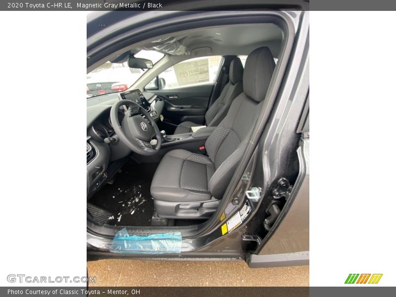 Magnetic Gray Metallic / Black 2020 Toyota C-HR LE