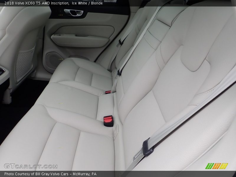 Ice White / Blonde 2018 Volvo XC60 T5 AWD Inscription