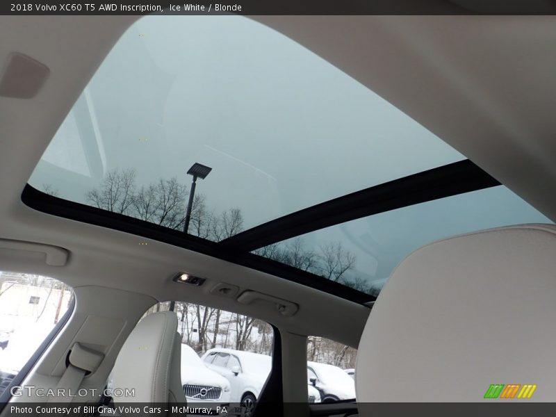 Ice White / Blonde 2018 Volvo XC60 T5 AWD Inscription