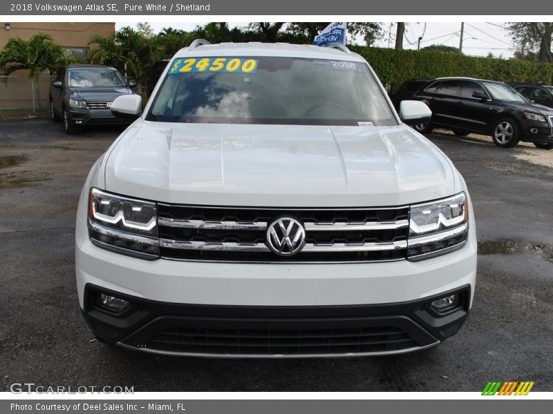 Pure White / Shetland 2018 Volkswagen Atlas SE