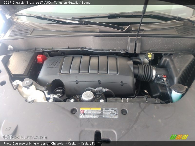 Tungsten Metallic / Ebony 2017 Chevrolet Traverse LT AWD