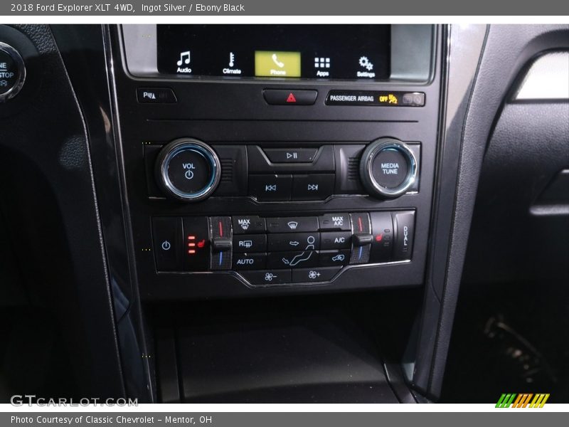 Ingot Silver / Ebony Black 2018 Ford Explorer XLT 4WD
