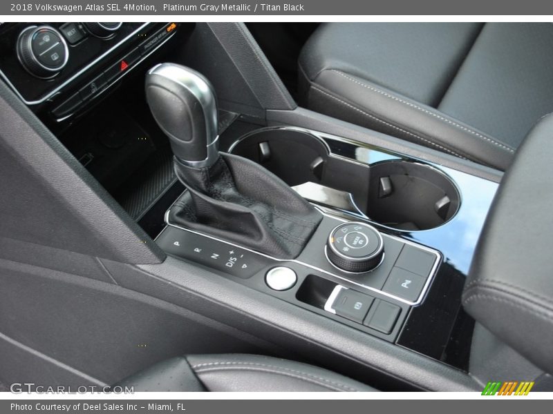  2018 Atlas SEL 4Motion 8 Speed Automatic Shifter