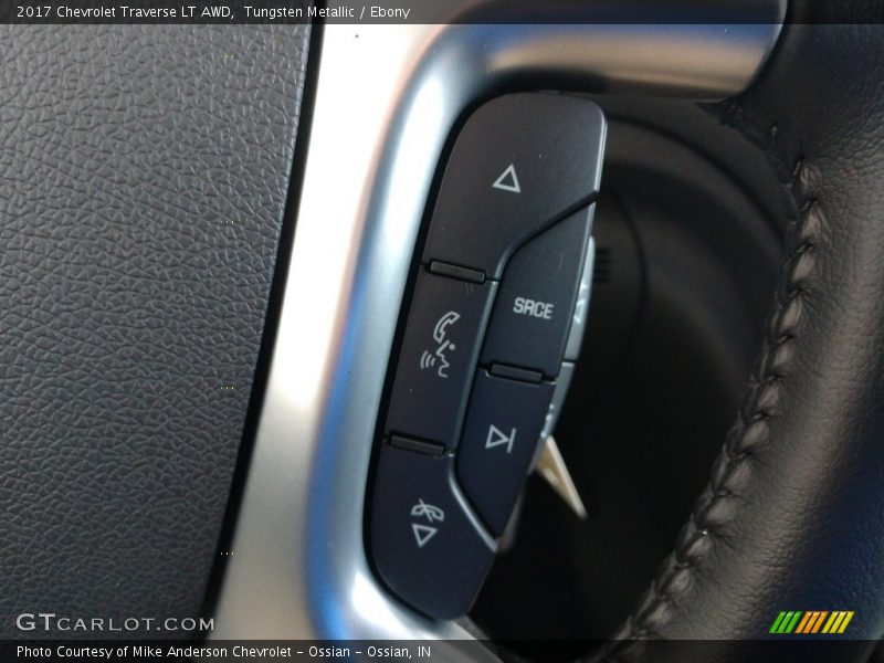 Tungsten Metallic / Ebony 2017 Chevrolet Traverse LT AWD