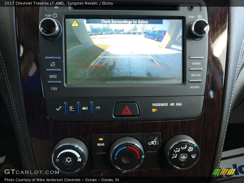 Tungsten Metallic / Ebony 2017 Chevrolet Traverse LT AWD