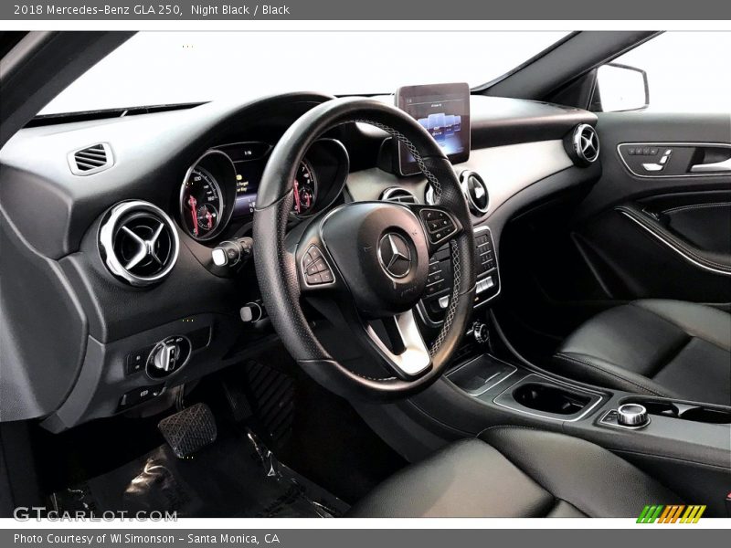Night Black / Black 2018 Mercedes-Benz GLA 250
