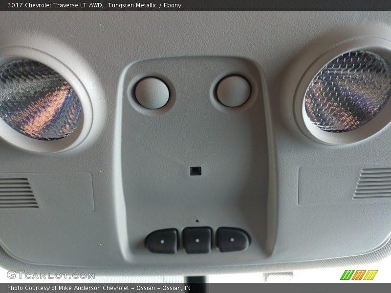 Tungsten Metallic / Ebony 2017 Chevrolet Traverse LT AWD