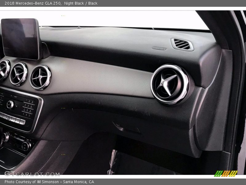 Night Black / Black 2018 Mercedes-Benz GLA 250