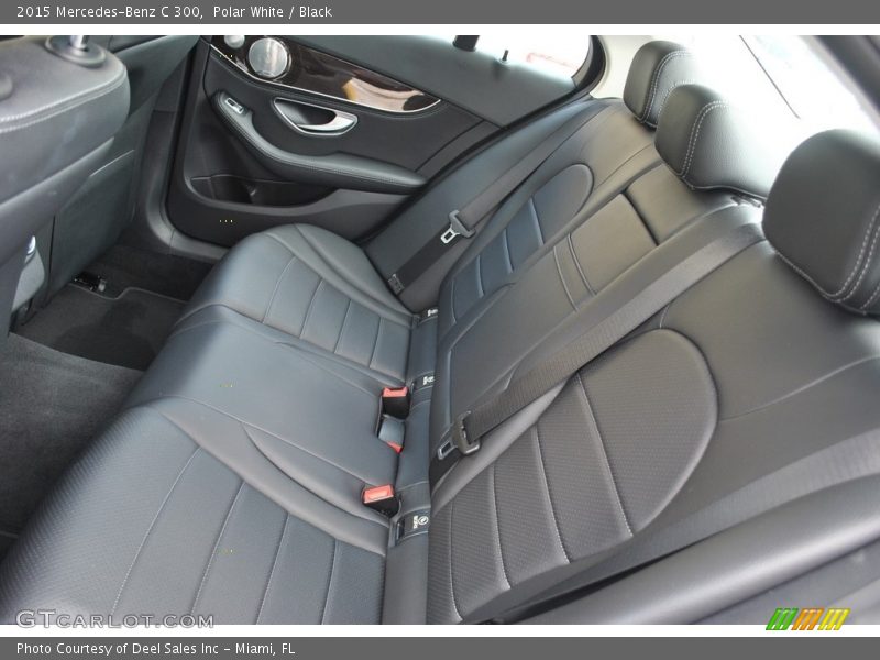 Polar White / Black 2015 Mercedes-Benz C 300