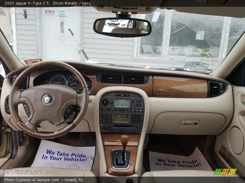 Zircon Metallic / Ivory 2003 Jaguar X-Type 2.5
