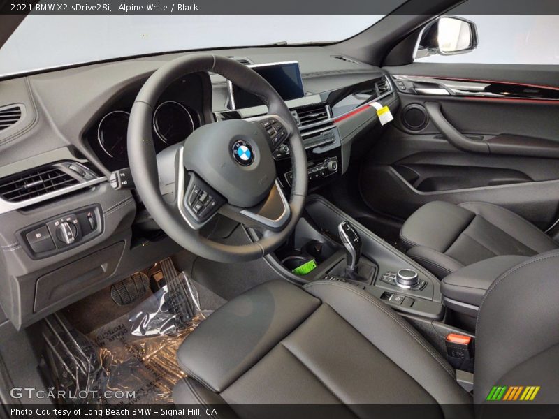Alpine White / Black 2021 BMW X2 sDrive28i