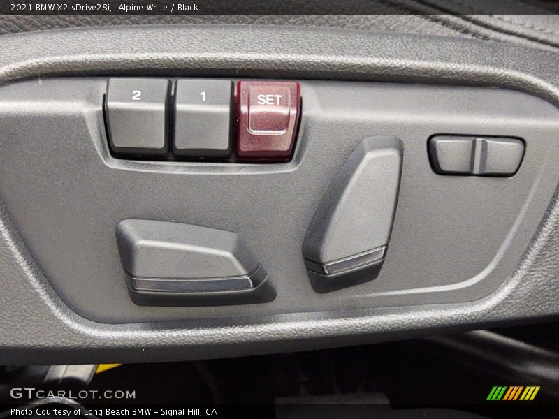 Alpine White / Black 2021 BMW X2 sDrive28i